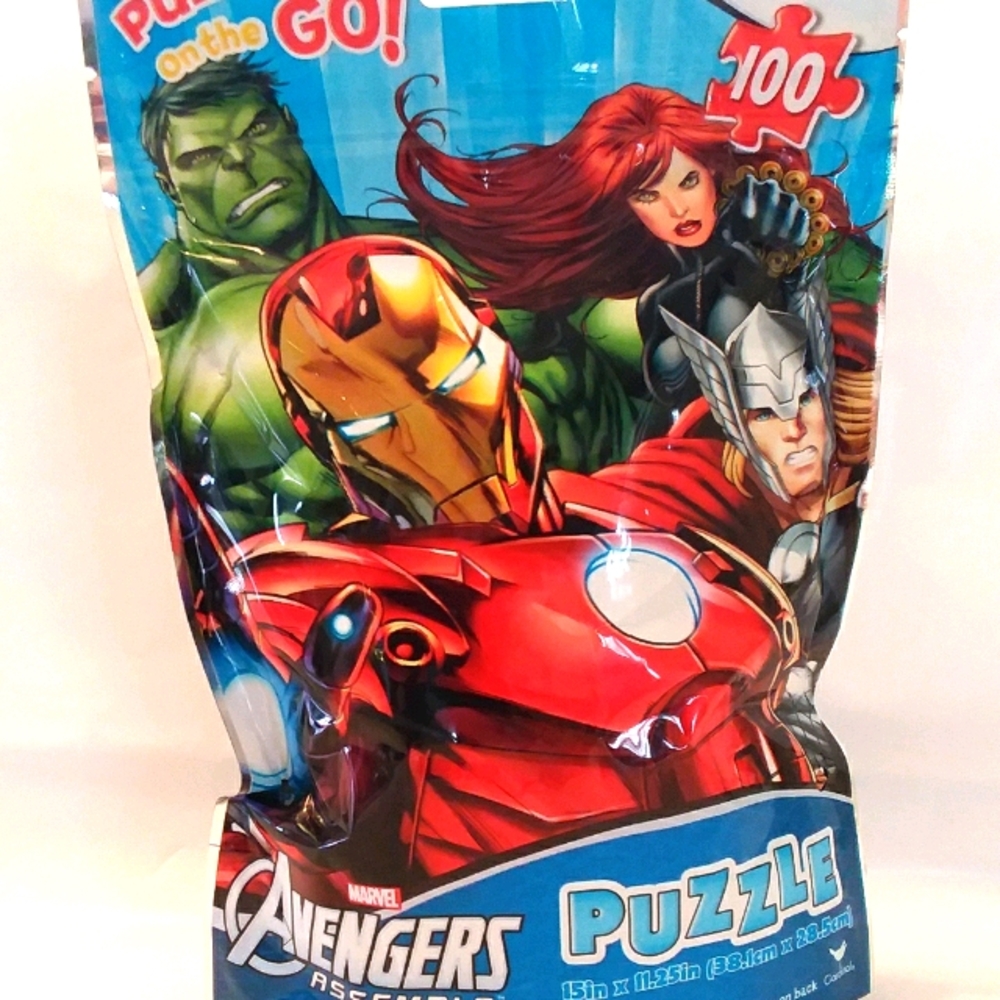 NEW Puzzle On The Go Avengers 100 Pc